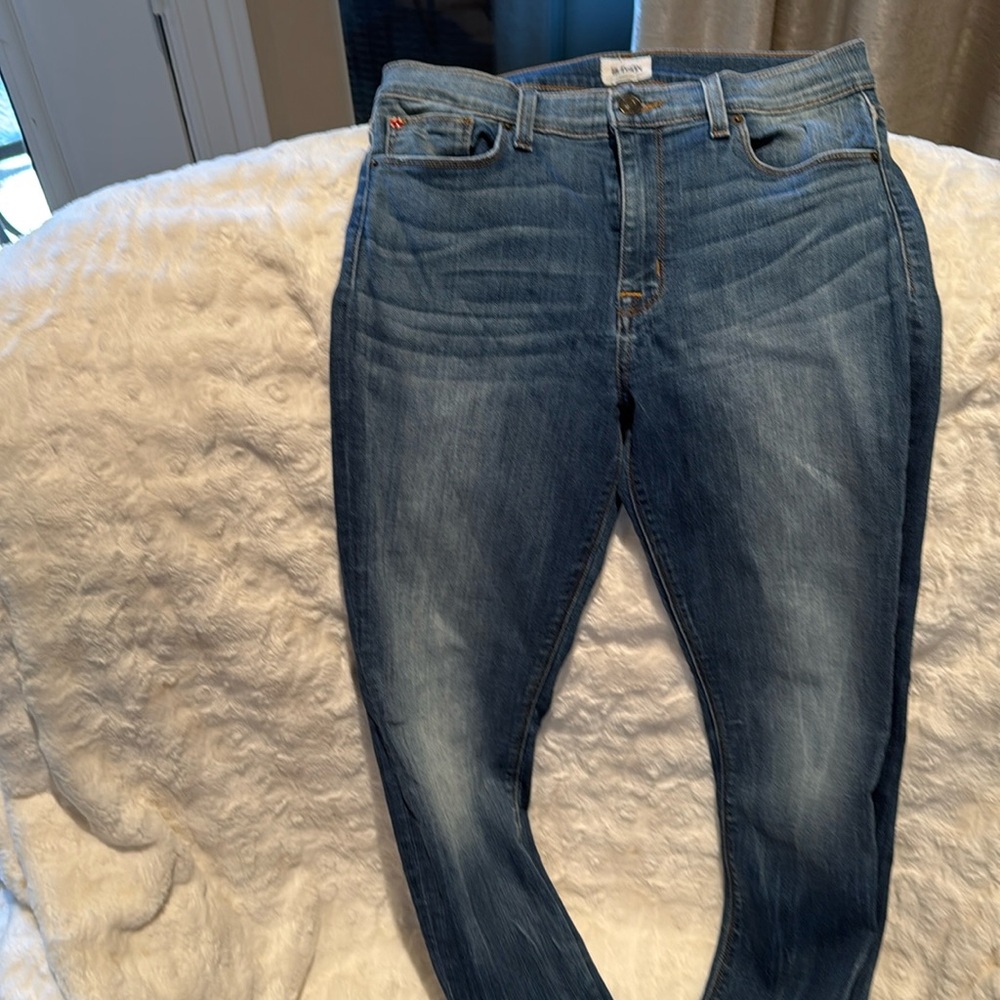 Hudson Designer Jeans Medium Wash Perfect for fall and wearing with boots!